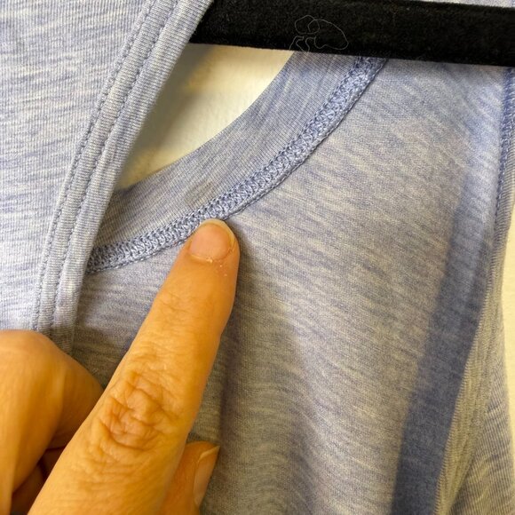 Lululemon Yogi Racerback III Tank Front Pocket Heather Blue Size 8 - Picture 14 of 14